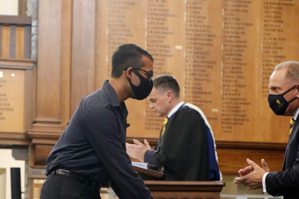 Eashan Garg receives the Headmaster's Prize for Proxime Accessit